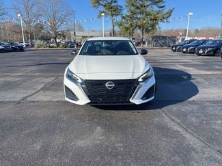Used 2025 Nissan Altima 2.5 SV FWD video 2