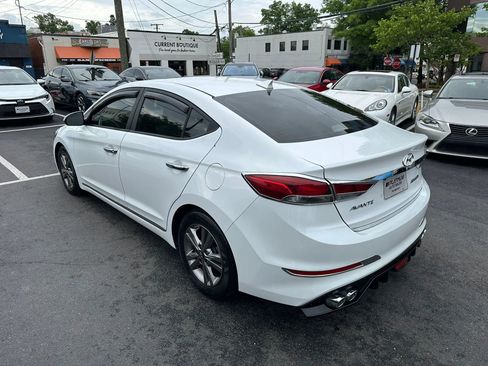 Used 2018 Hyundai Elantra Value Edition FWD image 8
