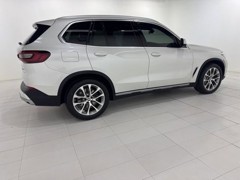 Certified 2023 BMW X5 xDrive40i w/ Premium Package image 6