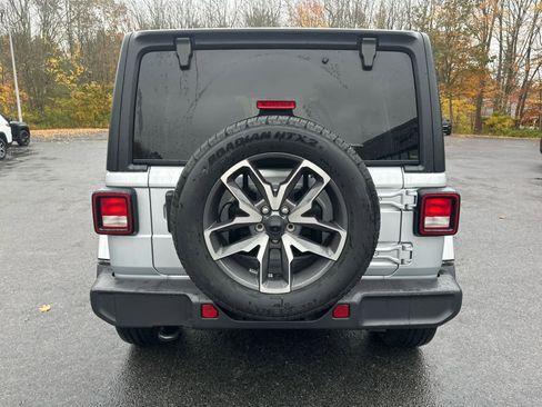 Used 2024 Jeep Wrangler Sport S w/ Convenience Group image 7