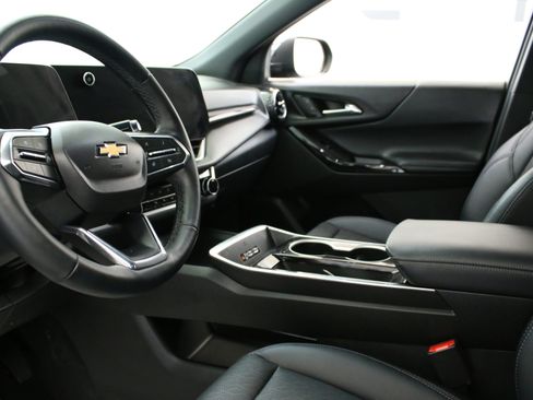 Used 2025 Chevrolet Equinox LT w/ Convenience Package II AWD/4WD image 23