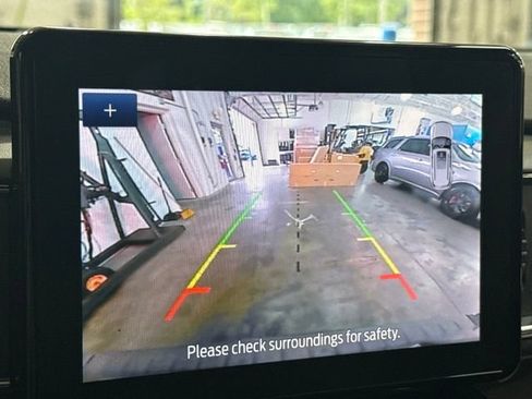 Used 2020 Ford Explorer XLT w/ Equipment Group 202A AWD/4WD image 16