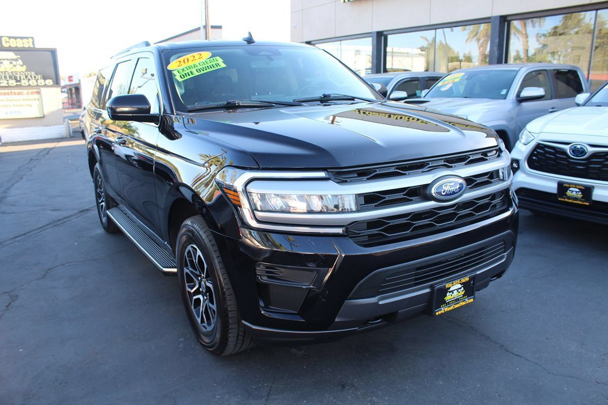 Used 2022 Ford Expedition XLT AWD/4WD image 8