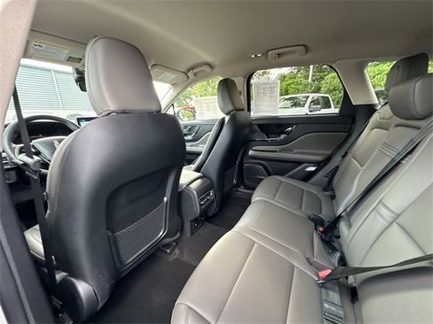 Certified 2024 Lincoln Corsair AWD w/ Equipment Group 101A image 18