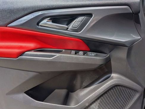 Used 2025 Chevrolet Equinox EV RS image 27