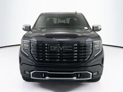 Used 2022 GMC Sierra 1500 Denali Ultimate AWD/4WD image 2