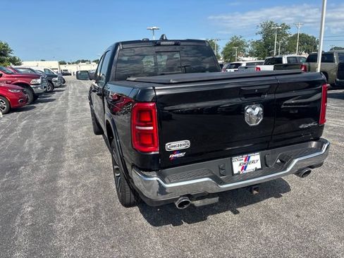 Used 2025 RAM 1500 Limited AWD/4WD image 12