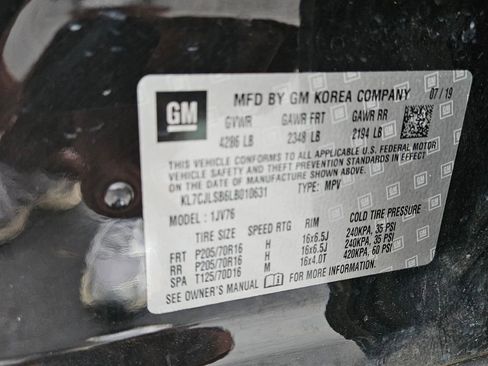 Used 2020 Chevrolet Trax LT w/ LT Convenience Package image 10