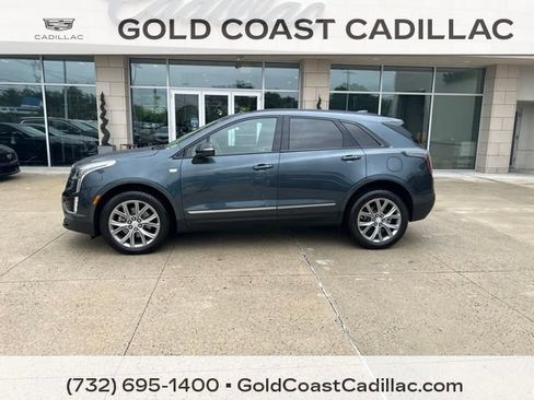 Used 2021 Cadillac XT5 Sportv AWD/4WD image 2