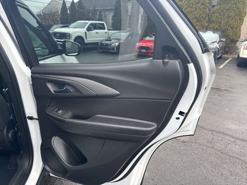 Used 2021 Chevrolet TrailBlazer RS image 34