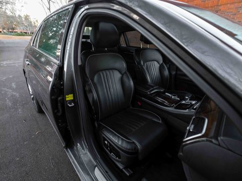 Used 2017 Genesis G90 5.0 Ultimate image 14