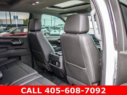 Used 2022 GMC Sierra 1500 SLT AWD/4WD image 16
