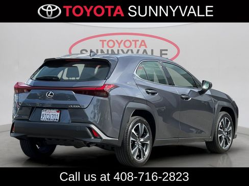 Used 2025 Lexus UX 300h FWD w/ Accessory Package (Z1) image 3