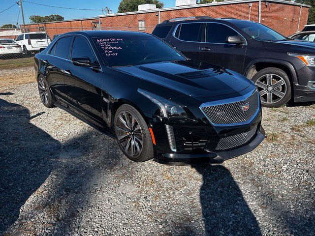 Used 2018 Cadillac CTS V w/ Luxury Package RWD image 2