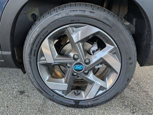 New 2026 Hyundai Venue SEL FWD image 10