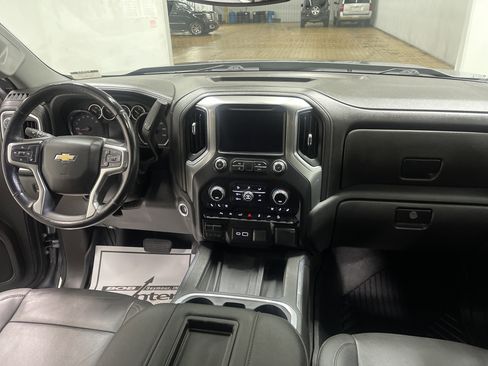 Used 2022 Chevrolet Silverado 1500 LTZ AWD/4WD image 21