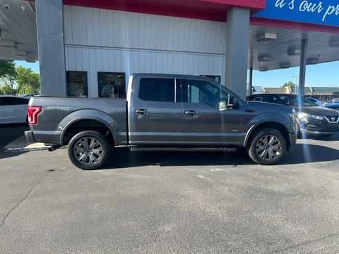Used 2017 Ford F150 XLT w/ Equipment Group 302A Luxury AWD/4WD image 33