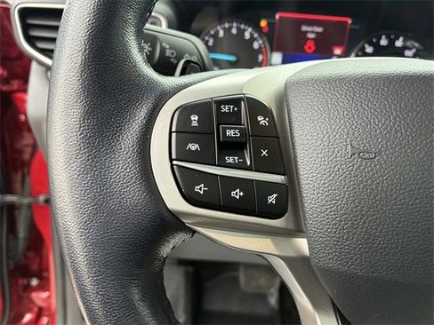 Certified 2021 Ford Explorer Limited w/ Equipment Group 301A image 25