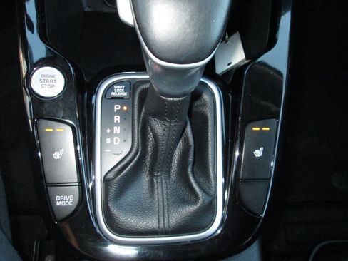 Used 2020 Kia Soul EX image 21