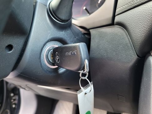 Used 2024 Toyota RAV4 LE image 21