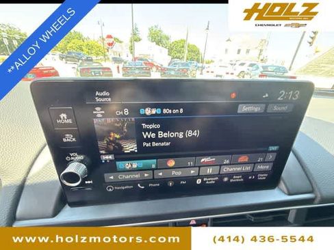 Used 2025 Honda Pilot Touring image 13