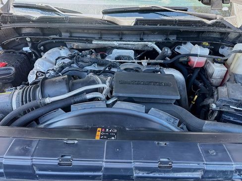 Used 2024 GMC Sierra 3500 Denali w/ Denali Reserve Package image 38