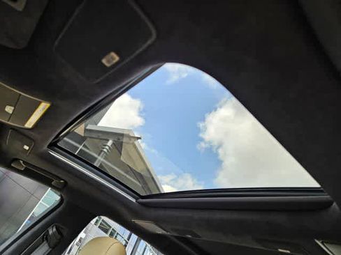 Used 2023 Lexus LS 500 w/ Interior Upgrade Package image 18