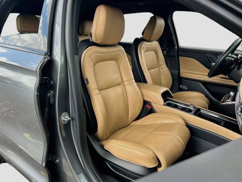 Used 2023 Lincoln Corsair Reserve FWD image 29