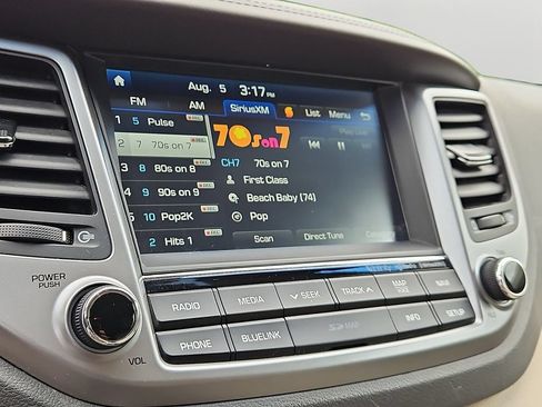 Used 2017 Hyundai Tucson Limited AWD/4WD image 17