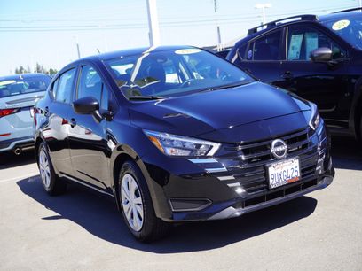 Used 2025 Nissan Versa S w/ Trunk Package