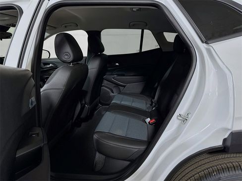 New 2026 Chevrolet Trax LT w/ Driver Confidence Package image 12