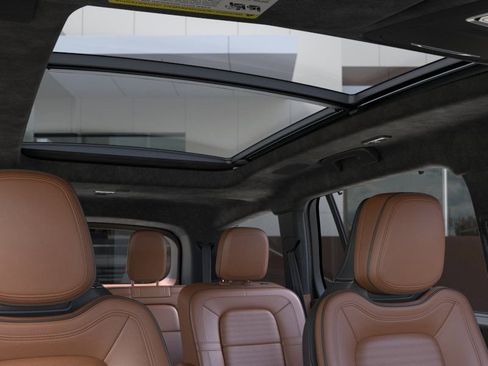New 2026 Lincoln Aviator Black Label w/ Jet Appearance Package AWD/4WD image 22