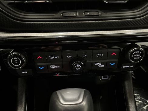 Certified 2022 Jeep Compass Trailhawk w/ Trailhawk Elite Group image 18