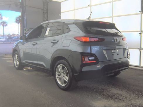 Used 2021 Hyundai Kona SE FWD image 4