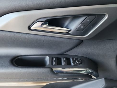 New 2026 Chevrolet Traverse LT w/ Enhanced Driving Package image 12