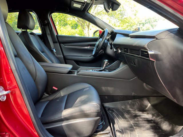 Used 2019 MAZDA MAZDA3 Hatchback w/ Preferred Package FWD image 20