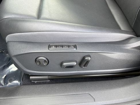Used 2023 Volkswagen ID.4 Pro S RWD image 10