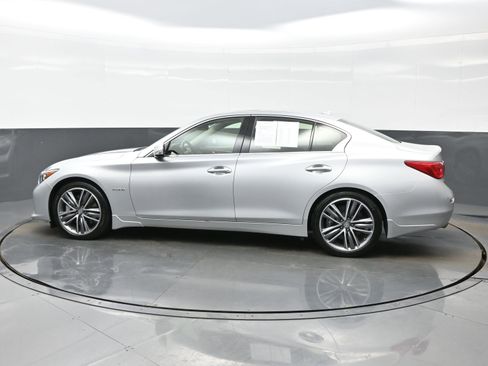 Used 2014 INFINITI Q50 Sport w/ Deluxe Technology Package image 3