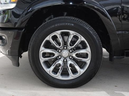 Used 2019 RAM 1500 Laramie w/ Sport Appearance Package AWD/4WD image 12