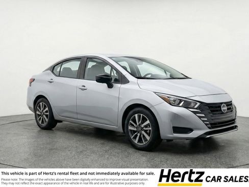Used 2025 Nissan Versa SV FWD image 1