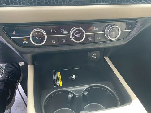 Used 2024 Honda HR-V EX-L image 26