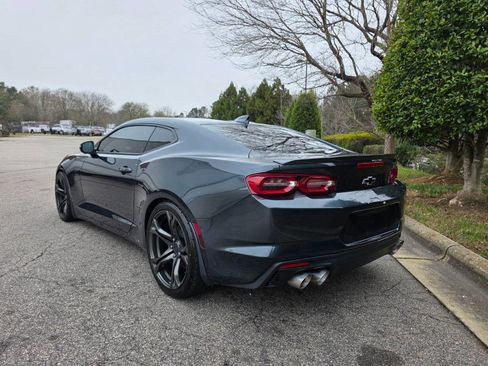 Used 2021 Chevrolet Camaro LT image 3