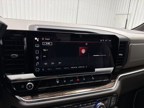 New 2026 GMC Sierra 2500 SLE w/ SLE Value Package; AWD/4WD image 13