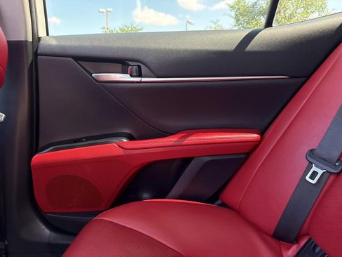 Used 2020 Toyota Camry XSE w/ Driver Assist Package FWD image 19