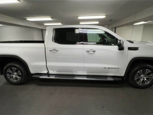 Certified 2022 GMC Sierra 1500 SLT w/ SLT Convenience Package image 41