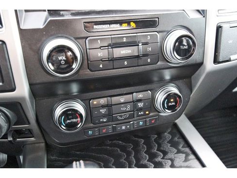 Used 2020 Ford F150 Platinum w/ Equipment Group 701A Luxury image 27