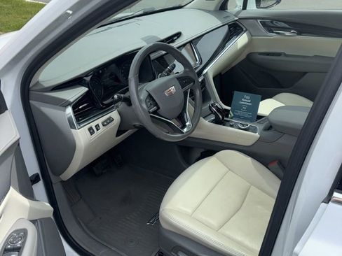 Used 2021 Cadillac XT6 Premium Luxury AWD/4WD image 5