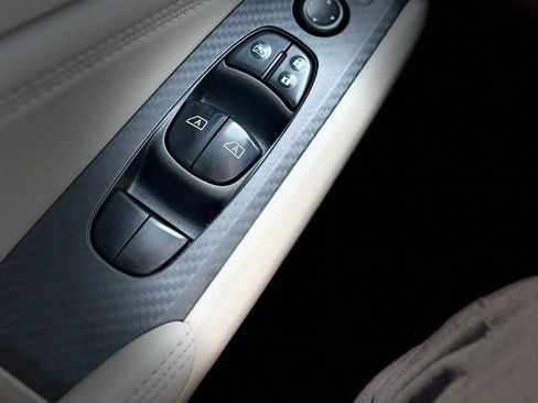 Used 2019 Nissan Altima 2.5 SV FWD image 35
