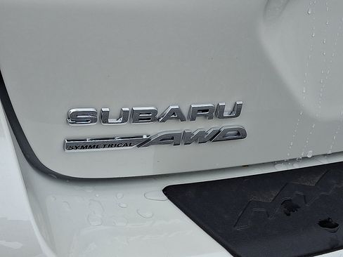 New 2025 Subaru Crosstrek 2.5i Limited image 18