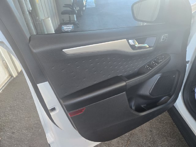 Used 2020 Ford Escape SEL FWD image 22